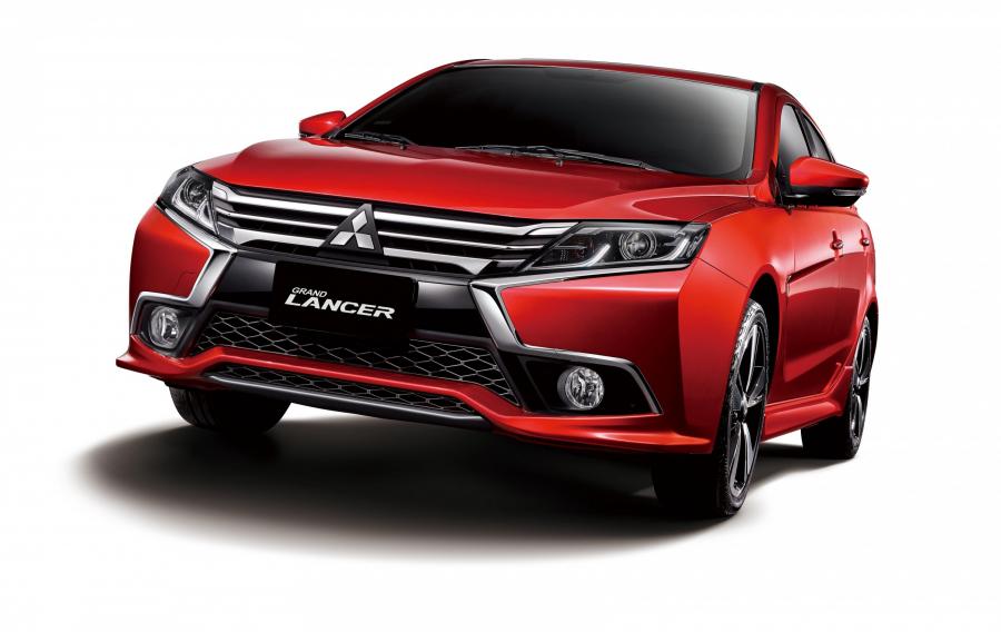  Mitsubishi Grand Lancer 2017 года  (TW) (фото 2 из 4)
